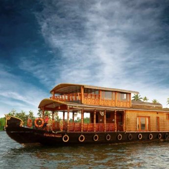 Munnar Thekkady Alleppey 5 Days Tour Itinerary ₹ 4,395